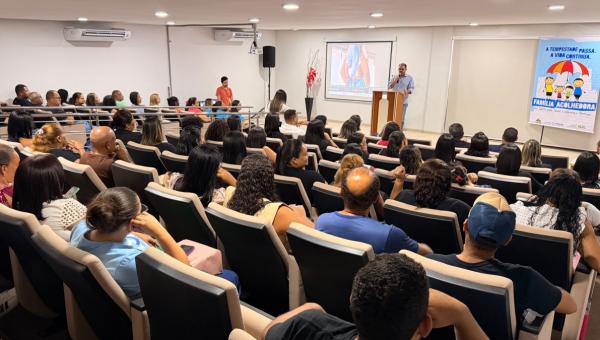 Dianópolis recebe caravana do Serviço de Família Acolhedora para capacitação técnica regionalizada