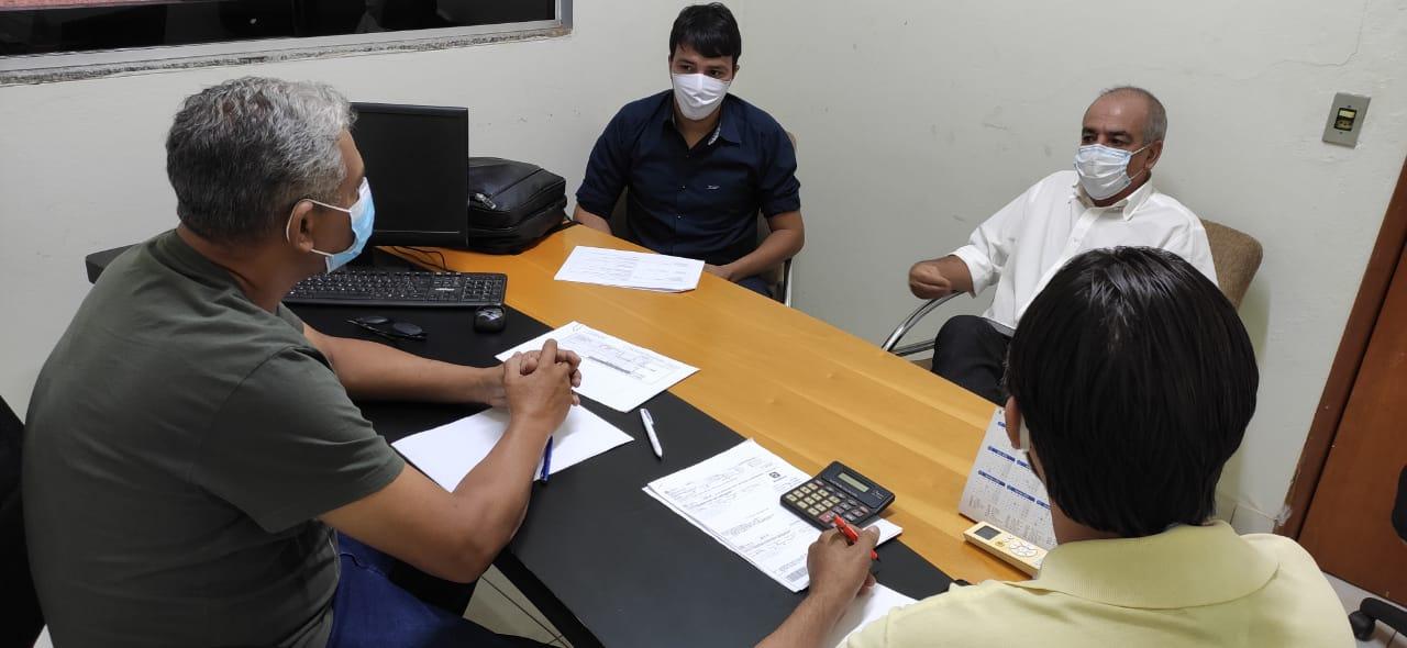 EM REUNIÃO NA CAPITAL, JOSÉ SALOMÃO DISCUTE QUESTÕES SOBRE A PAVIMENTAÇÃO ASFÁLTICA DE DIANÓPOLIS