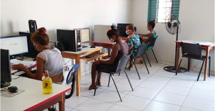 TELECENTRO COMUNITÁRIO JÁ ESTÁ EM FUNCIONAMENTO COM INTERNET LIBERADA