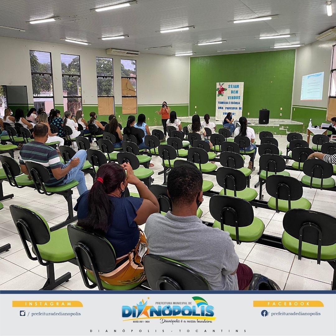 Aulas da rede municipal iniciam nesta segunda (14); escolas realizam reunião com os pais a fim de informar os cuidados contra a Covid-19
