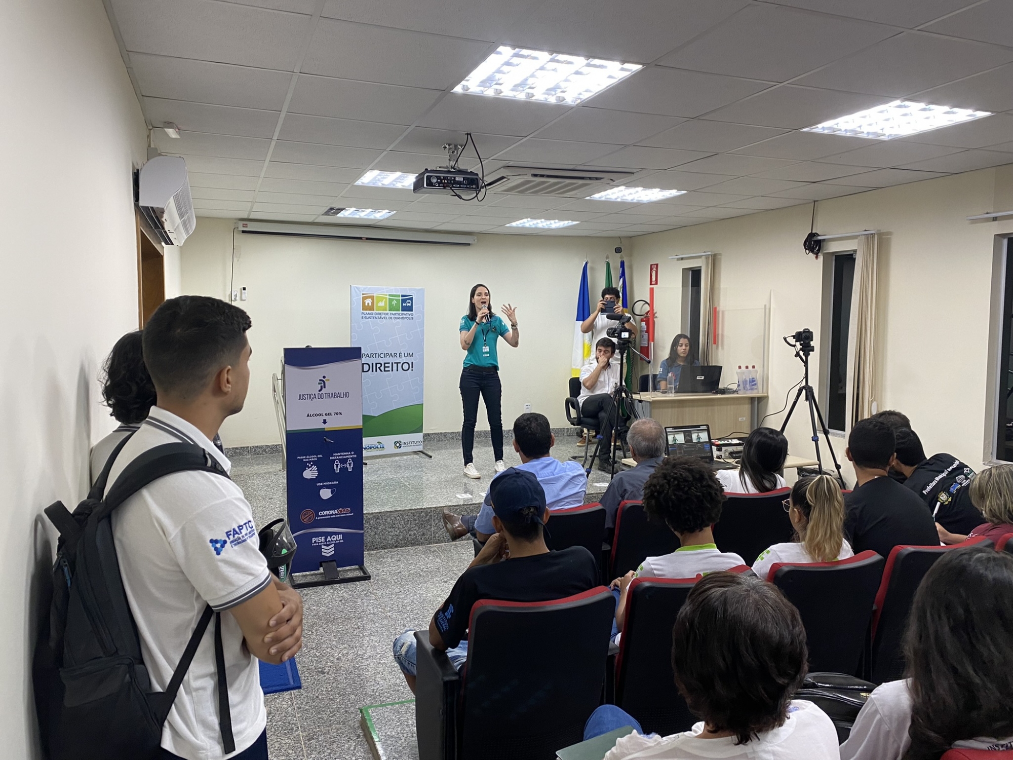 Desenvolvimento: 5ª Audiência Pública do Plano Diretor de Dianópolis tem bastante envolvimento do público presente 
