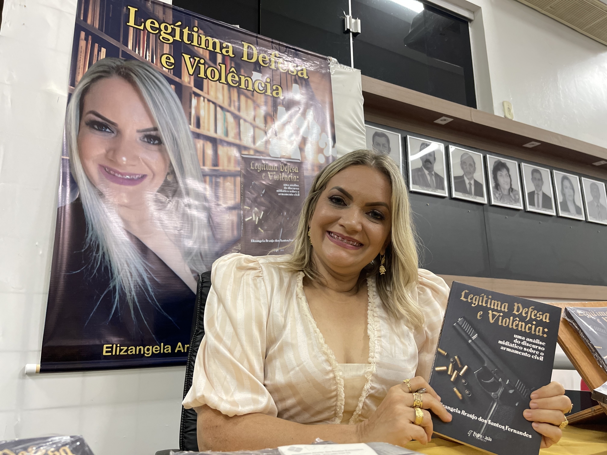 Prefeitura, por meio da Sematuc, lança o décimo livro que aborda o aspecto da segurança pública, em voga