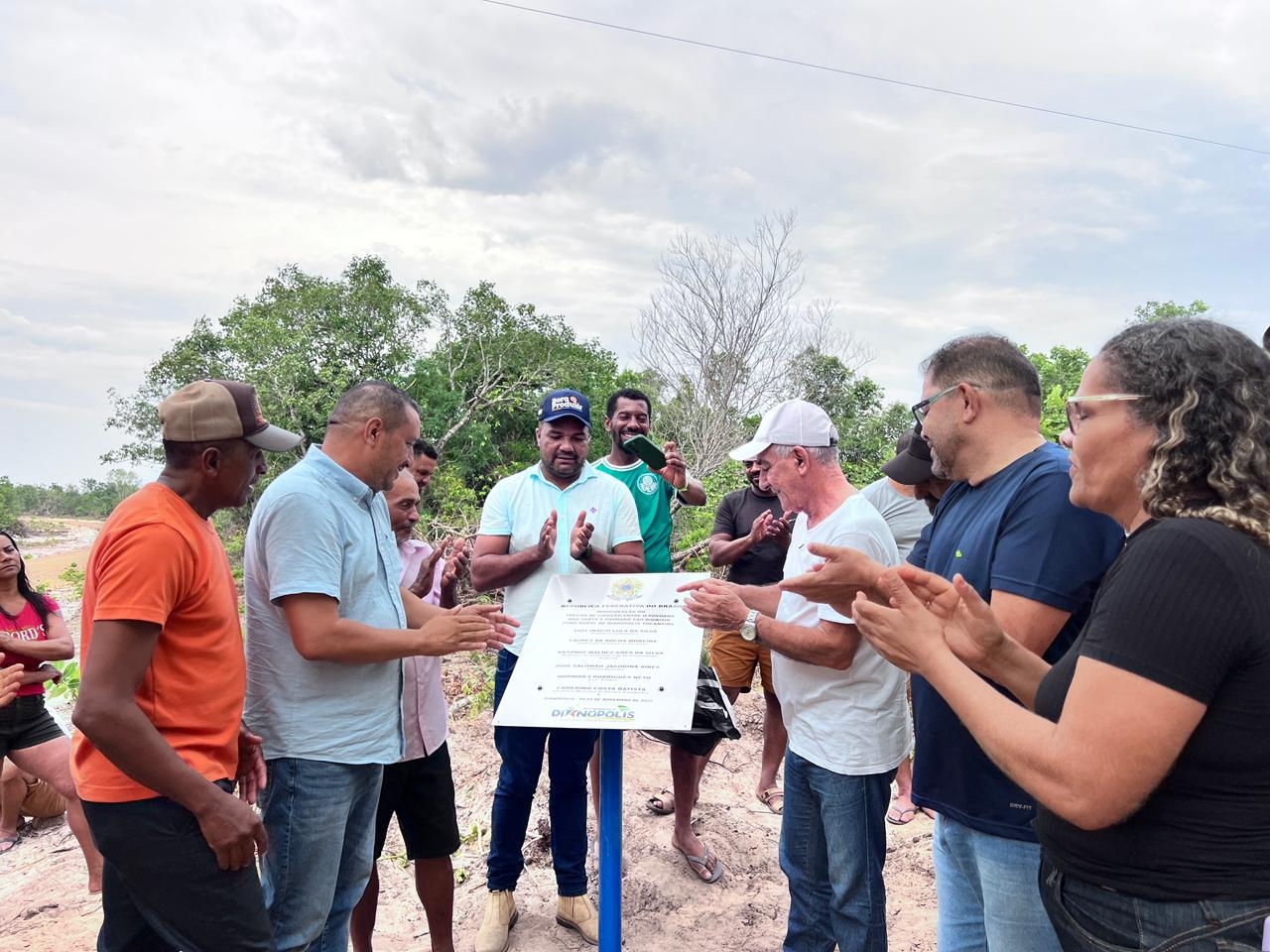 Prefeitura conclui encascalhamento de 12km e melhora acesso entre Boa Sorte e São Dionísio