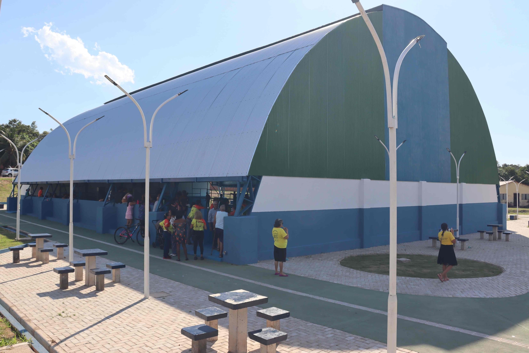 Prefeitura entrega novo Ginásio de Esportes e reforça investimentos em infraestrutura 